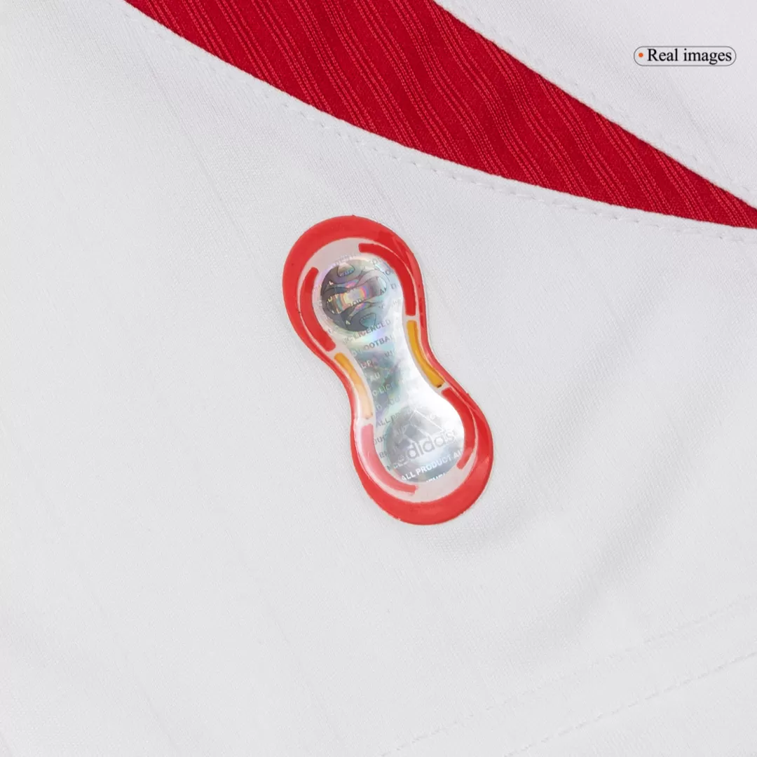 Retro Soccer Jersey Spain Away 2006 - Image 10