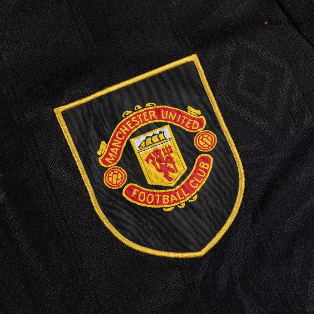 Retro Soccer Jersey Manchester United Away 1993/94 - Image 6