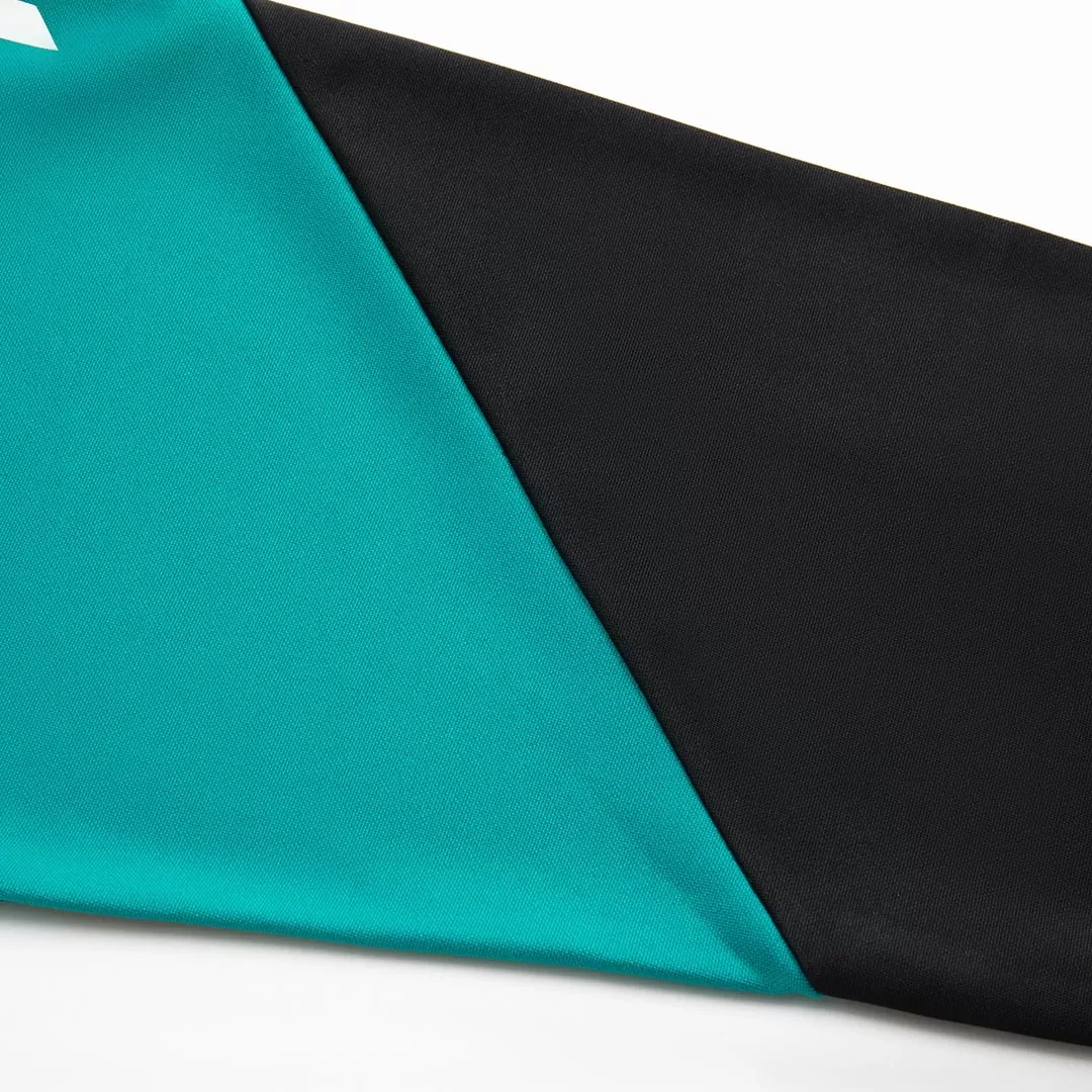 Liverpool 1/4 Zip Tracksuit 2025/26 Kids Green - Image 12