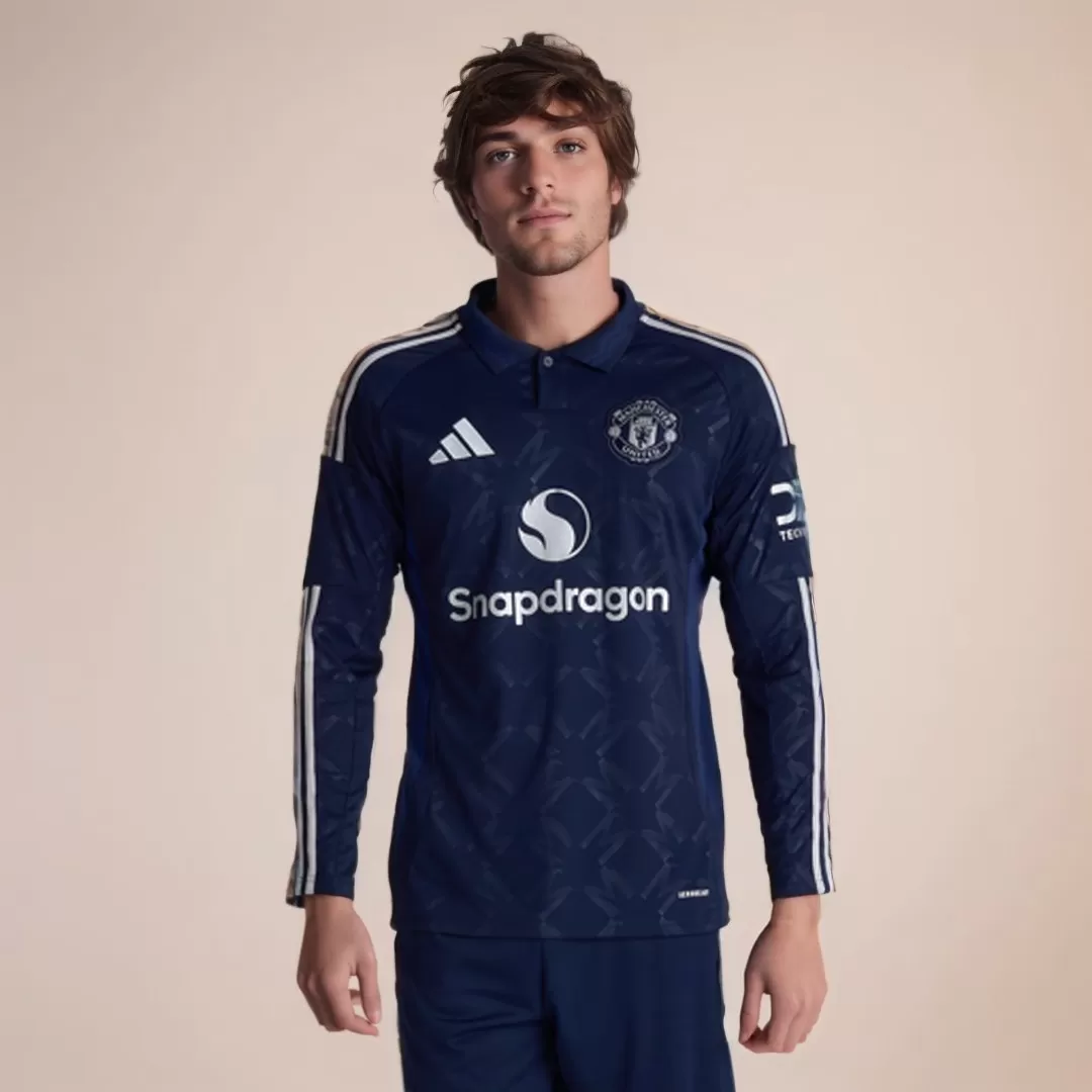 Manchester United Away Long Sleeve Jersey - Image 3