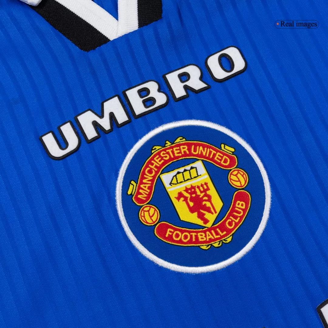 Retro Soccer Jersey Manchester United Third Away 1996/97 - Image 4