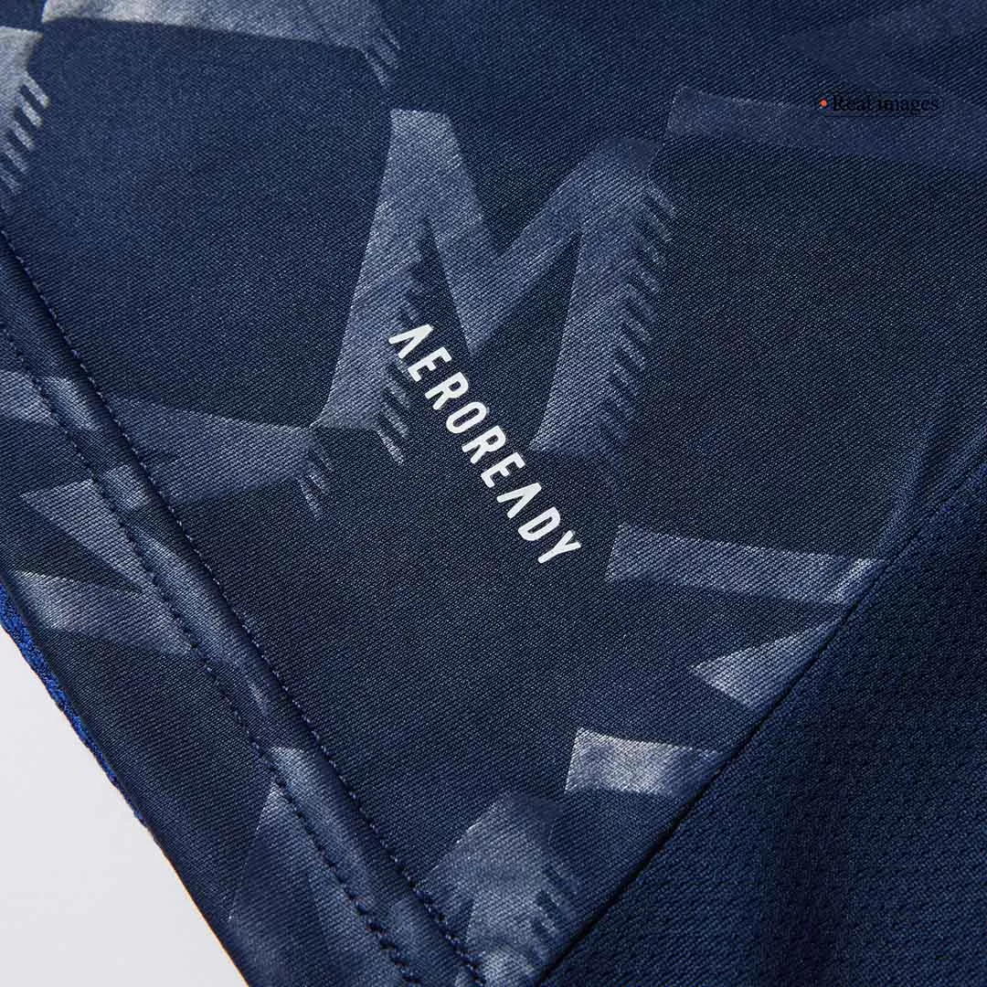 Manchester United Away Long Sleeve Jersey - Image 14