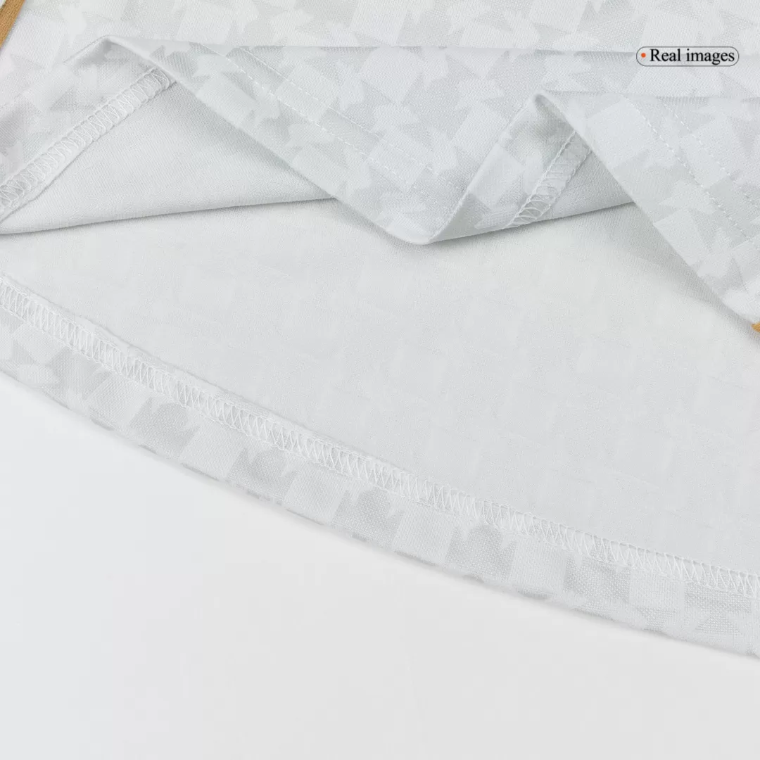 Retro Soccer Jersey Portugal Away 2004 - Image 9