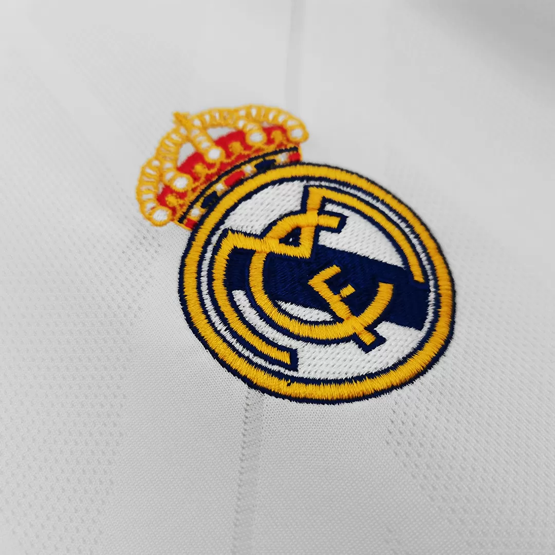 Vintage Soccer Jersey BENZEMA #9 Real Madrid Home Long Sleeve 2017/18 - Image 5