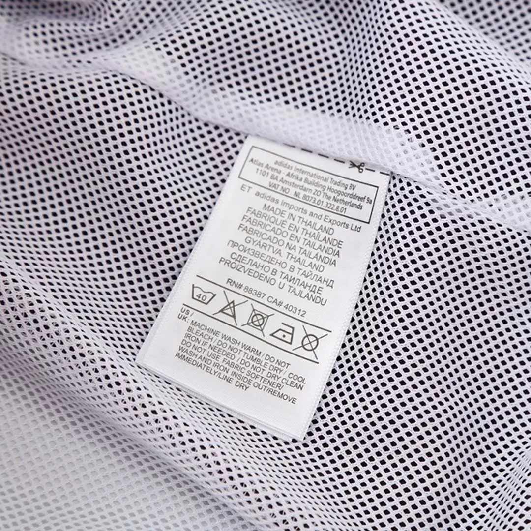 Liverpool Windbreaker Jacket 2025/26 - White - Image 10