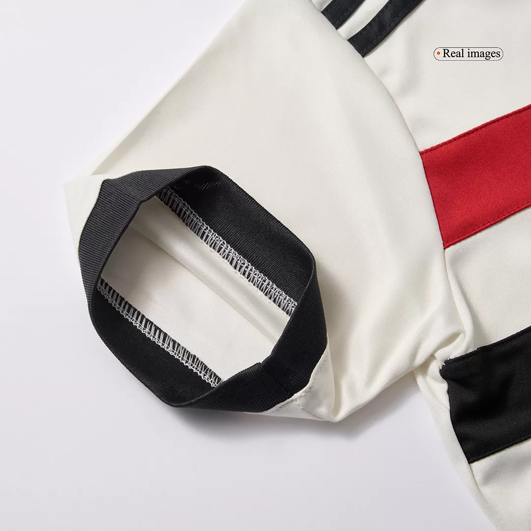 Women's Manchester United Third Away Jersey - Image 11