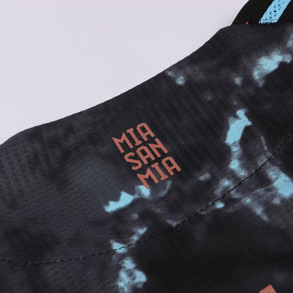 MÜLLER #25 Bayern Munich Away Authentic Soccer Jersey - Image 11