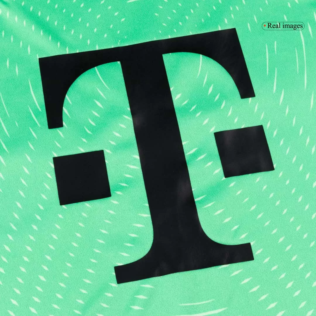 Bayern Munich Goalkeeper Soccer Jersey 2025/26 Green - Image 8