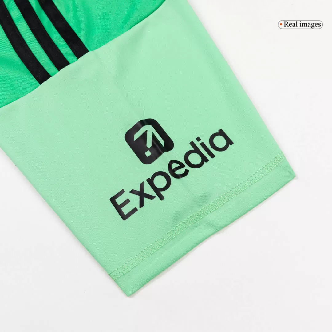 Liverpool Goalkeeper Soccer Jersey 2025/26 Green - Image 9