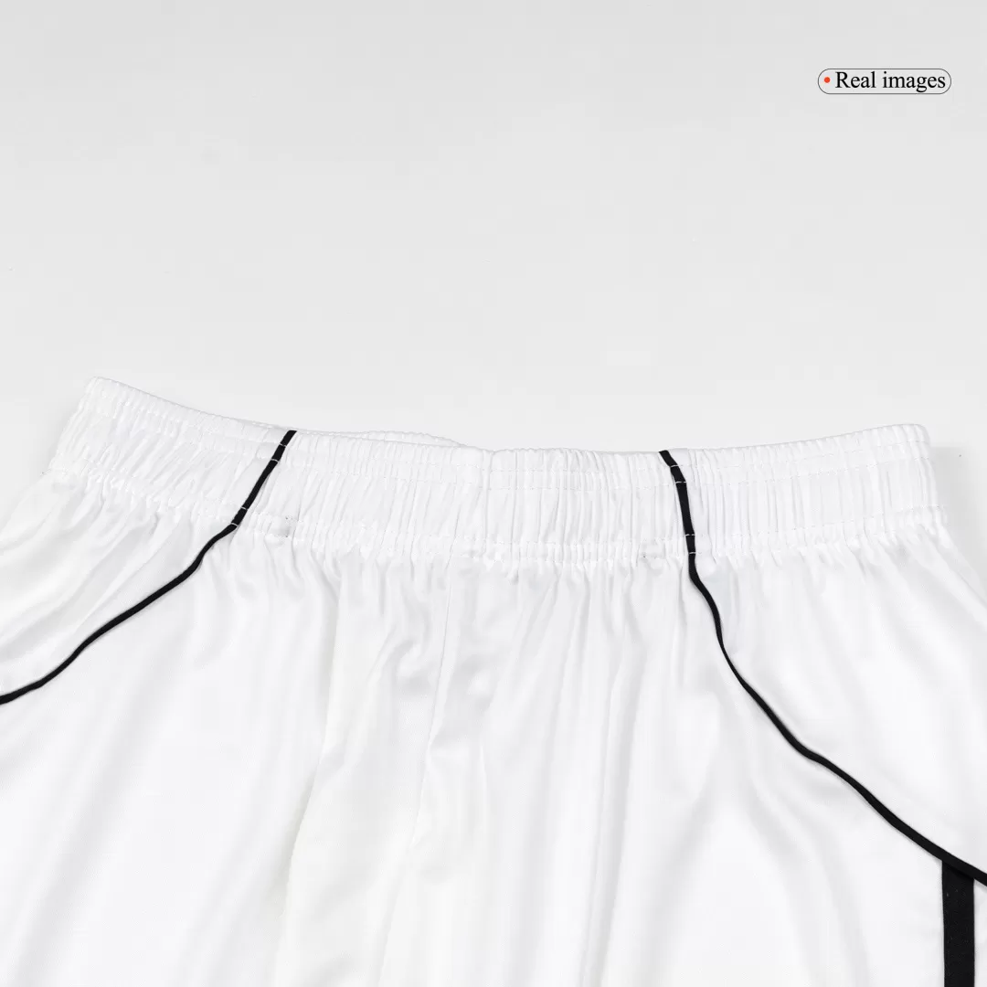 Manchester United Home Soccer Shorts 2025/26 - Image 2