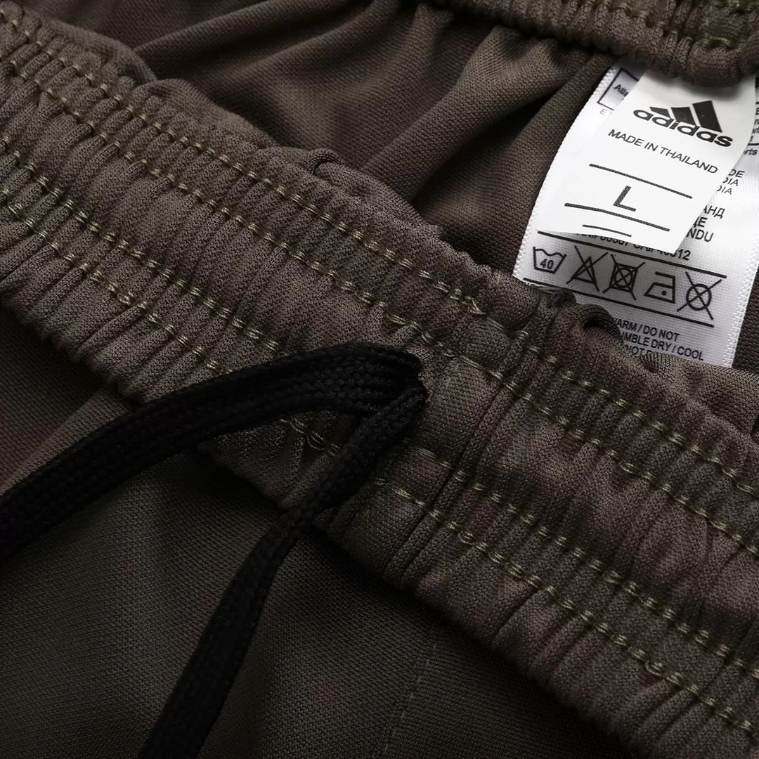 Real Madrid 1/4 Zip Tracksuit 2025/26 Green - Image 27