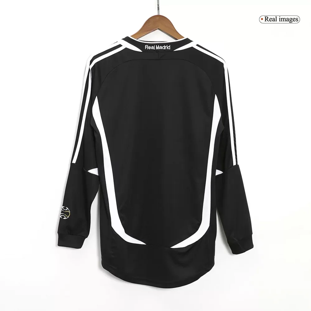 Vintage Soccer Jersey Real Madrid Away Long Sleeve 2006/07 - Image 2