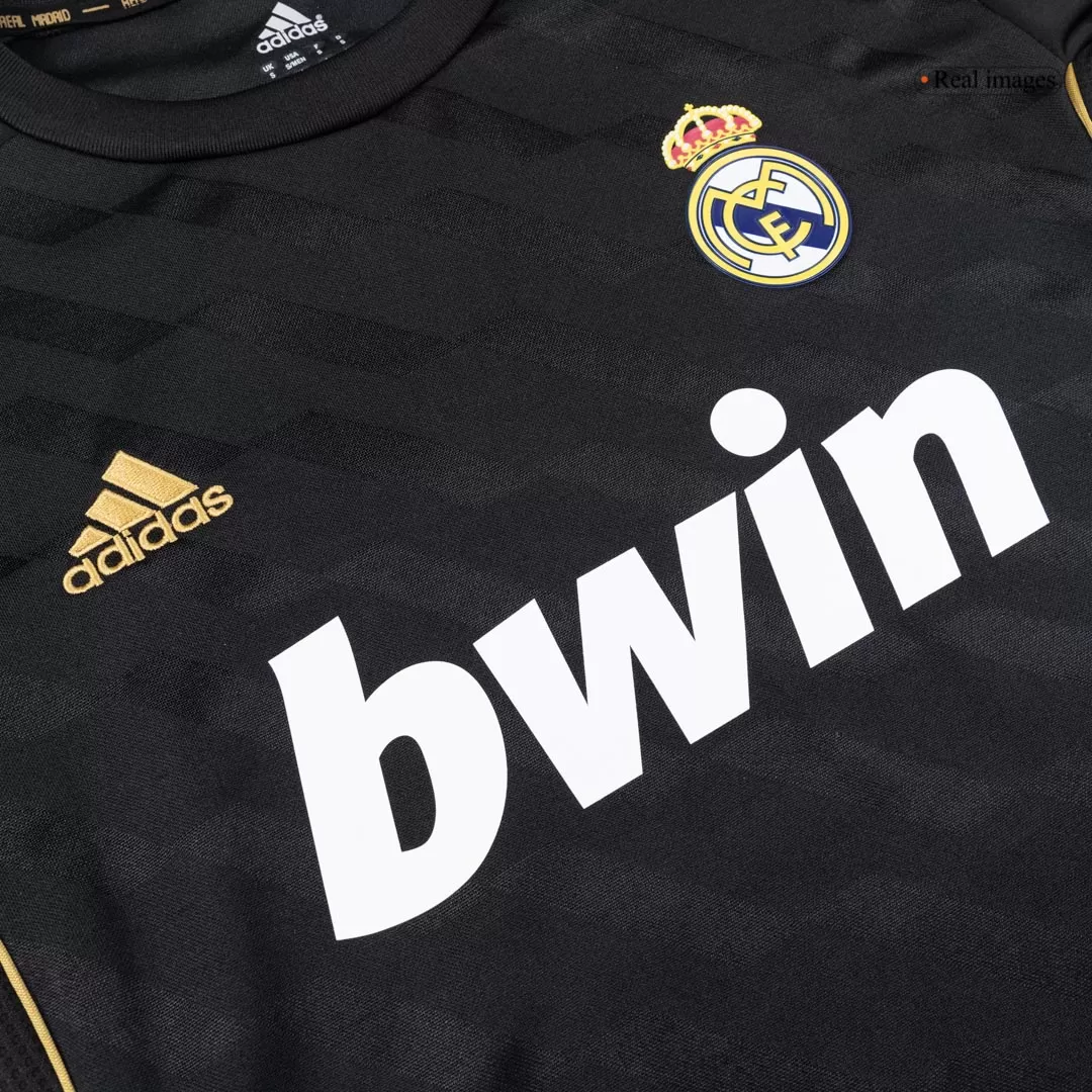 Retro Soccer Jersey Real Madrid Away Long Sleeve 2011/12 - Image 6