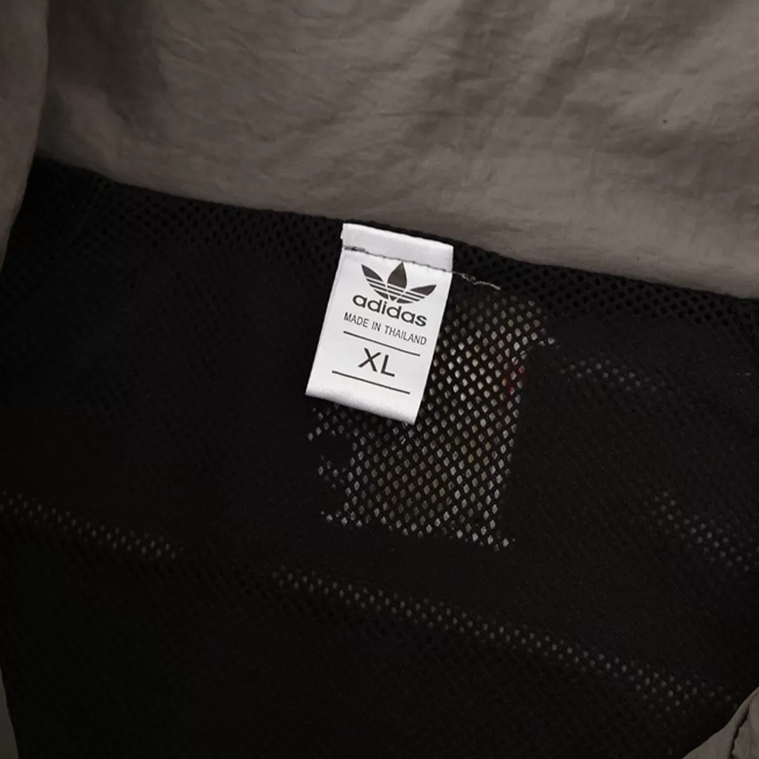 Real Madrid Windbreaker Jacket 2025/26 - Gray - Image 10