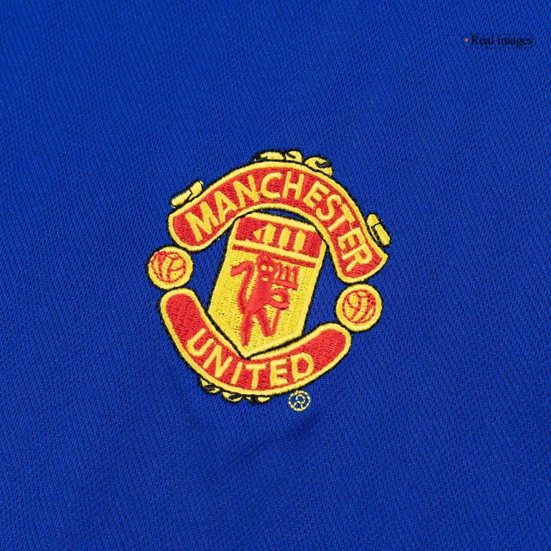 Retro Soccer Jersey Manchester United Away 2005/06 - Image 5