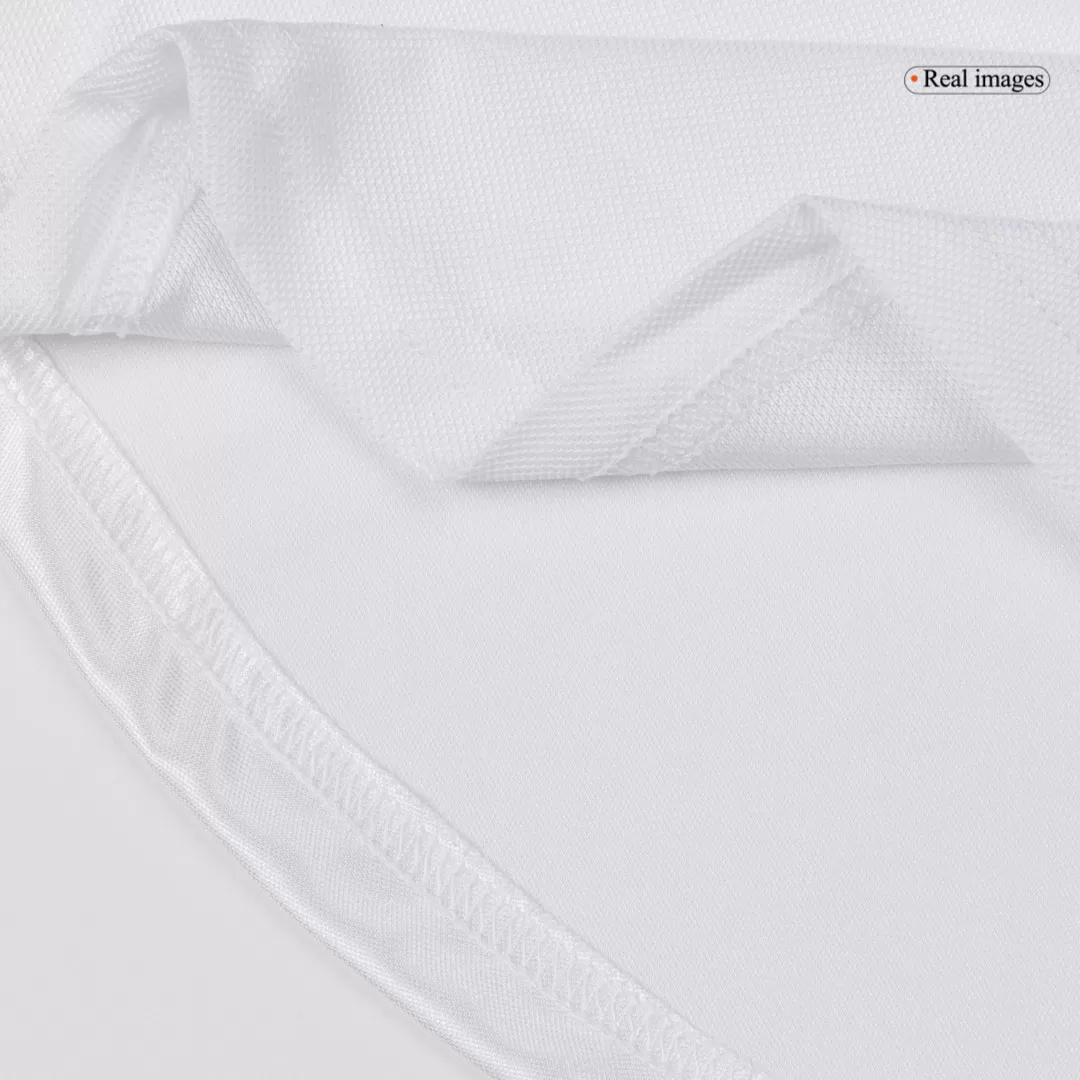 Retro Soccer Jersey Italy Away 2004 - Image 9